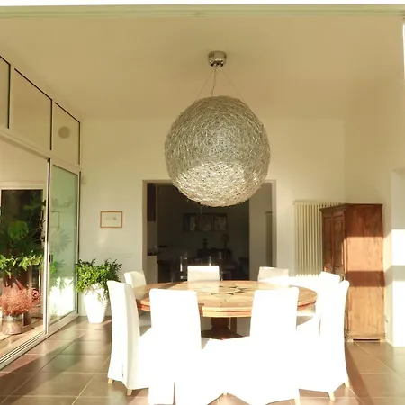 فيلة Luxury Moruse ميليندونيو