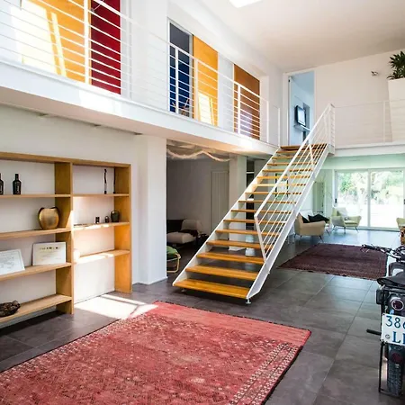 فيلة Luxury Moruse ميليندونيو